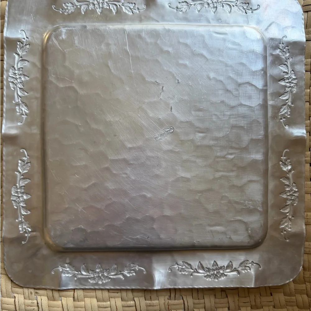 intaglio square tray